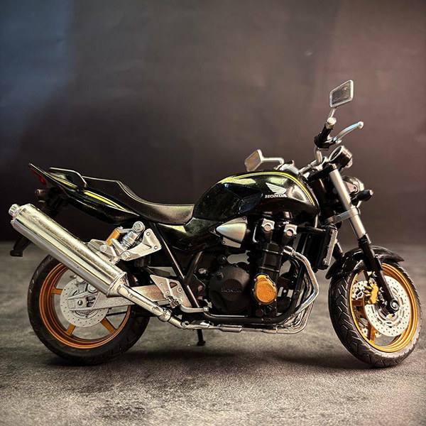 cb2 ماکت موتور مدل Honda CB 1300SF