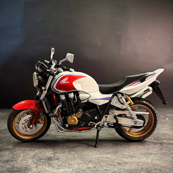 cb5ماکت موتور مدل Honda CB 1300SF
