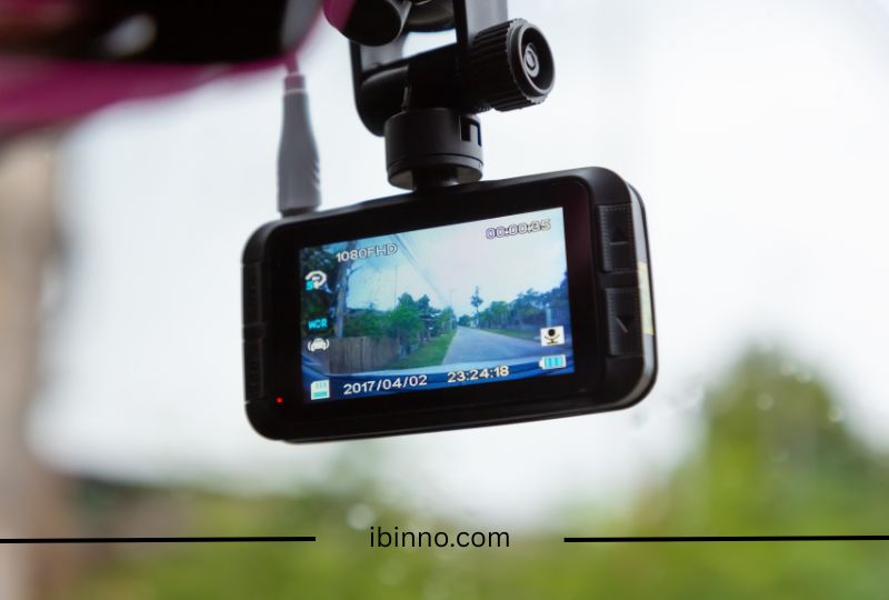 بررسی ۱۰ ویژگی مهم هنگام خرید دوربین ثبت وقایع خودرو